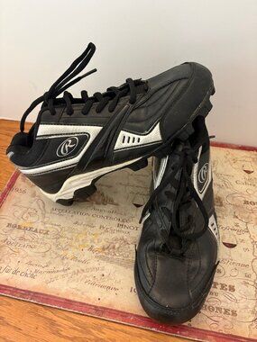 Rawlings Peak Low Baseball Cleats - Size 6 (Like New)